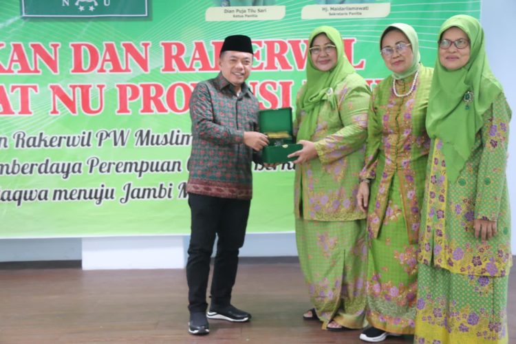 Gubernur Al Haris Dorong Muslimat NU Ambil Peran di Masyarakat