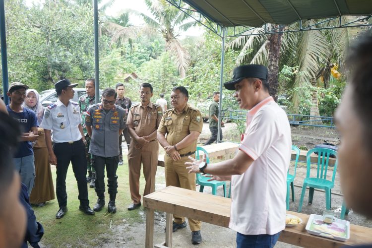 PJ Bupati Bachyuni Tinjau Persiapan Distribusi Logistik Pemilu dan Kondisi TPS
