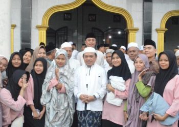 PJ Bupati Muaro Jambi Bersama Gubernur Melaksanakan Safari Subuh Berjamaah