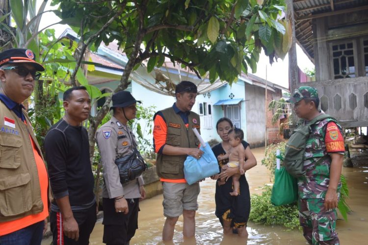 PJ Bupati Muaro Jambi Tinjau Masyarakat Terdampak Banjir