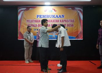Pj Bupati Raden Najmi Secara Resmi Buka Pelatihan Peningkatan Kapasitas Kades dan Perangkat Desa se-Kecamatan Bahar Selatan