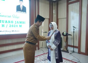PJ Bupati Muaro Jambi Lepas Calon Jemaah Haji Asal Kabupaten Muaro Jambi