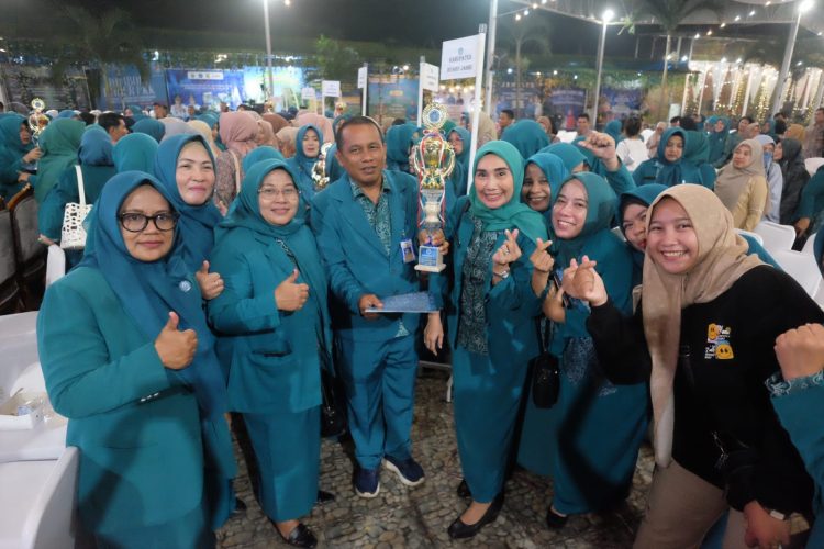 Ketua TP PKK Muaro Jambi Fardilla Zahra SH Hadiri Penutupan Jambore PKK se- Provinsi Jambi