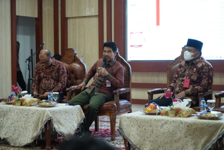 Pj Bupati Raden Najmi Buka Rapat Evaluasi dan Tindak Lanjut Pembangunan Sistem Pencegahan Korupsi