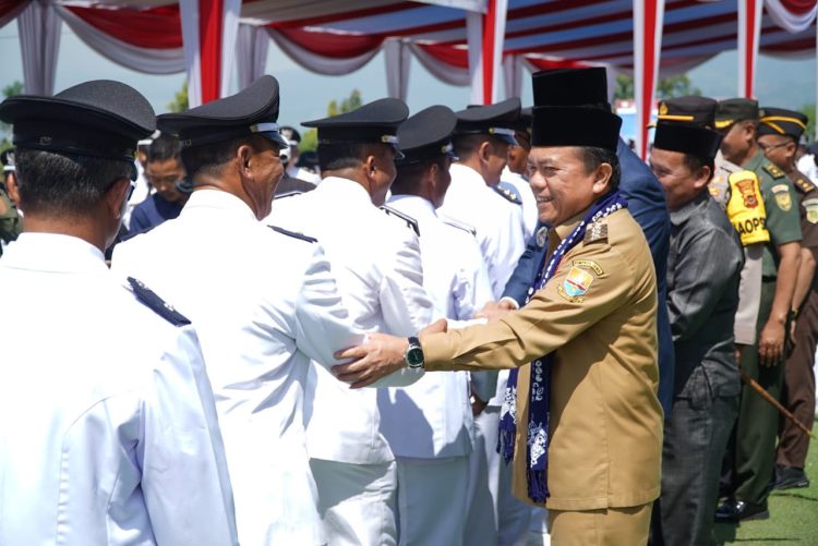 Gubernur Al Haris Hadiri Pengukuhan Perpanjangan Masa Jabatan Kades Se-Kabupaten Kerinci