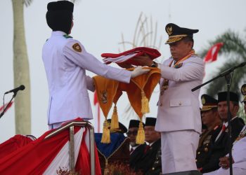 HUT RI Ke-79, Gubernur Al Haris Puji Capaian Kinerja 10 Tahun Pemerintahan Presiden Jokowi