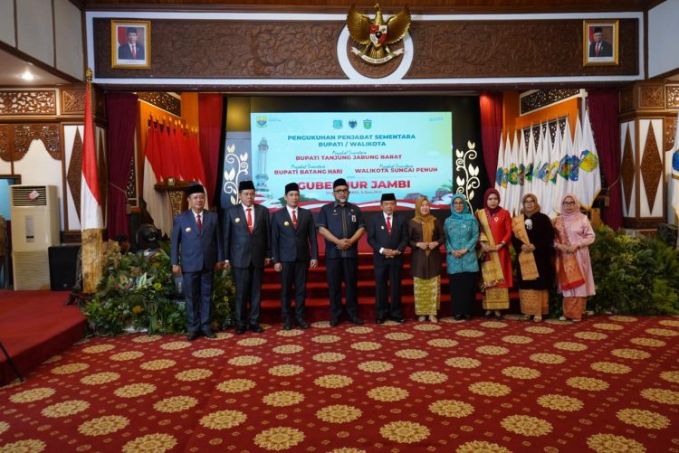 Kukuhkan Pjs Tiga Wilayah, Pesan Gubernur Al Haris: Jaga Sinergitas dan Kondusifitas Daerah